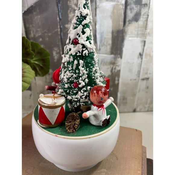 Deville Vintage Christmas Tree Turning Music Box Plays White Christmas - Picture 3 of 7